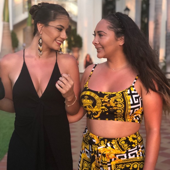 Versace like pattern outfit - Picture 2 of 2